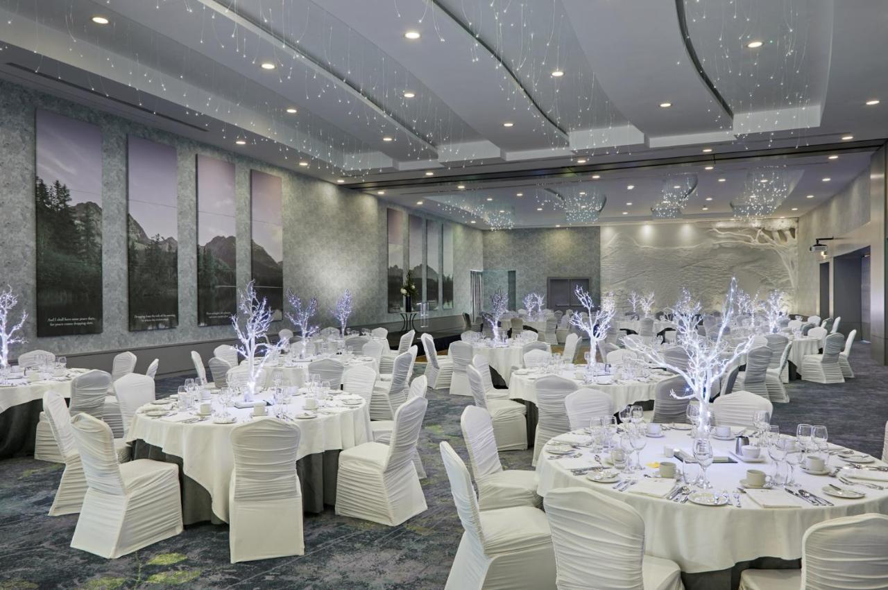 Crowne Plaza Dublin By Ihg Hotel 4*