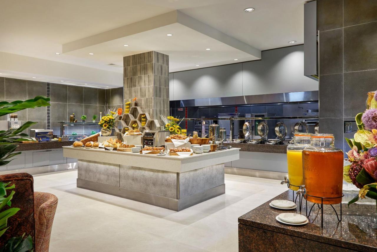 Crowne Plaza Dublin By Ihg 4*