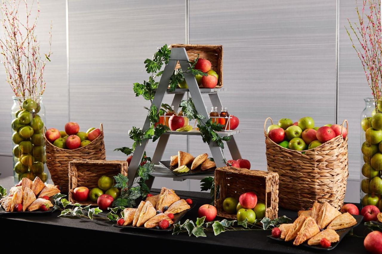 Crowne Plaza Dublin By Ihg 4*