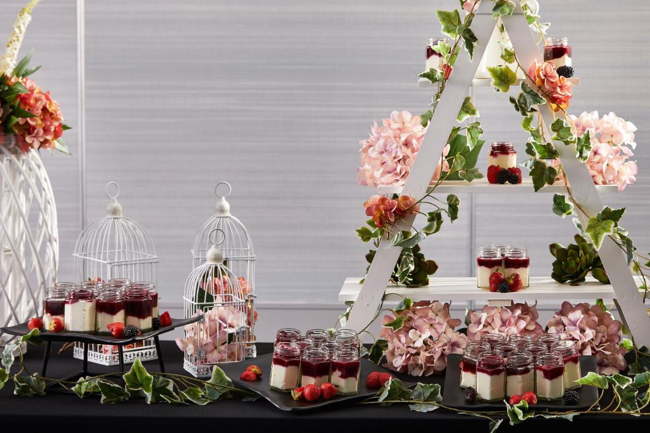 Crowne Plaza Dublin By Ihg Hotel 4*