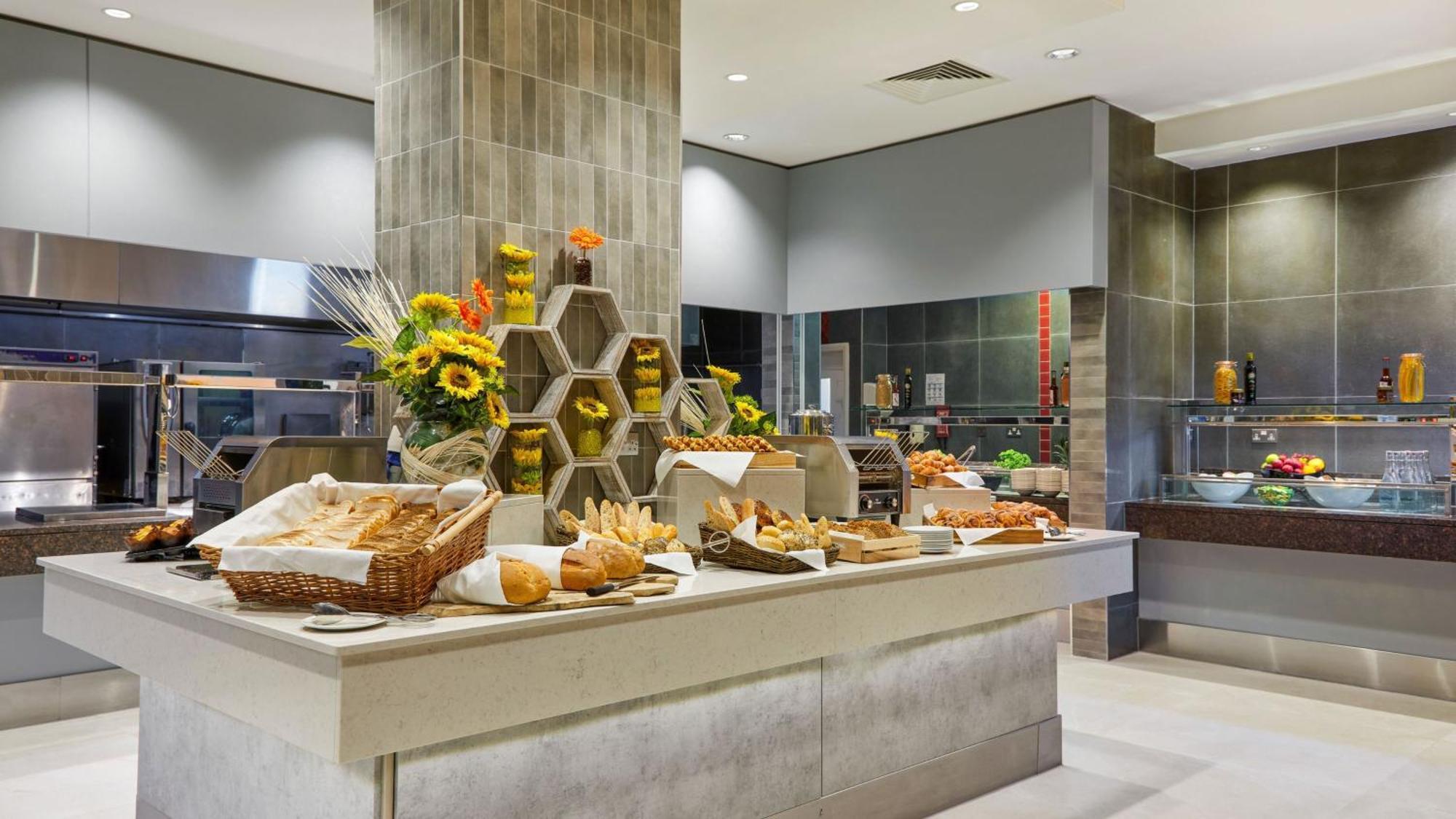 Hotel Crowne Plaza Dublin By Ihg
